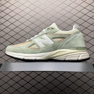 New Balance 990 GT4 